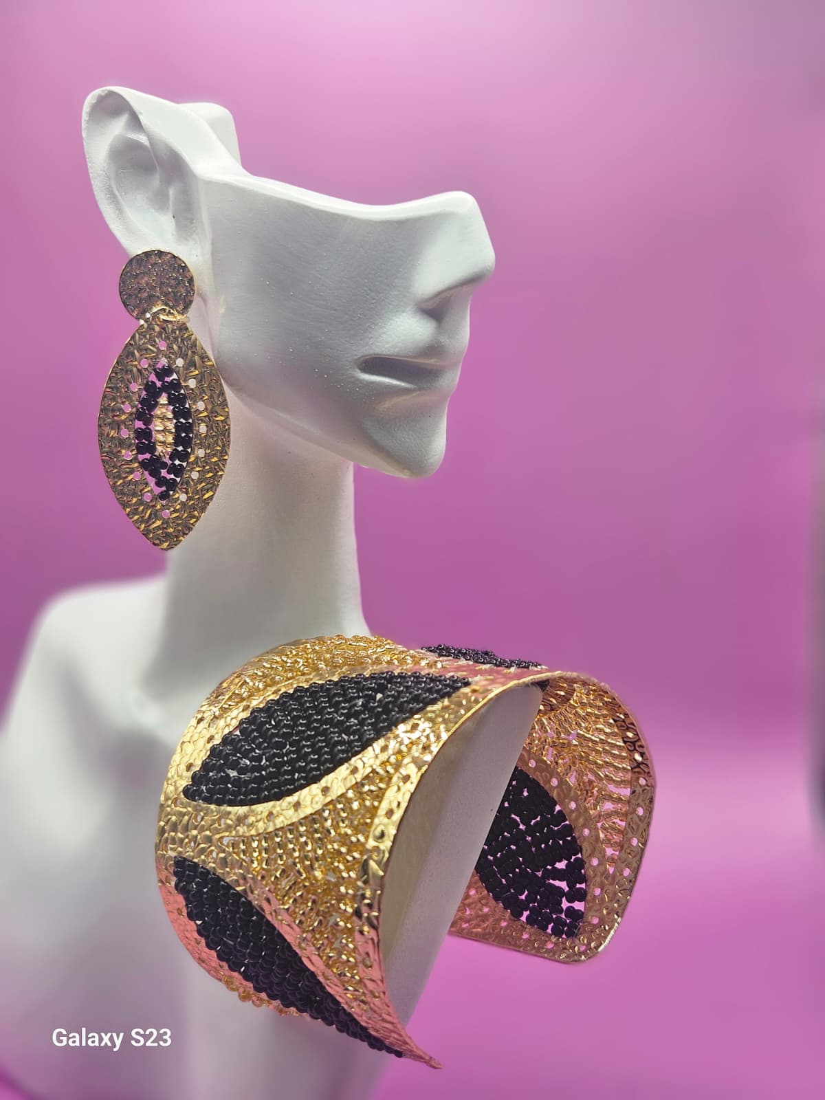 VIBRANT - BRACELET/EARRINGS SET