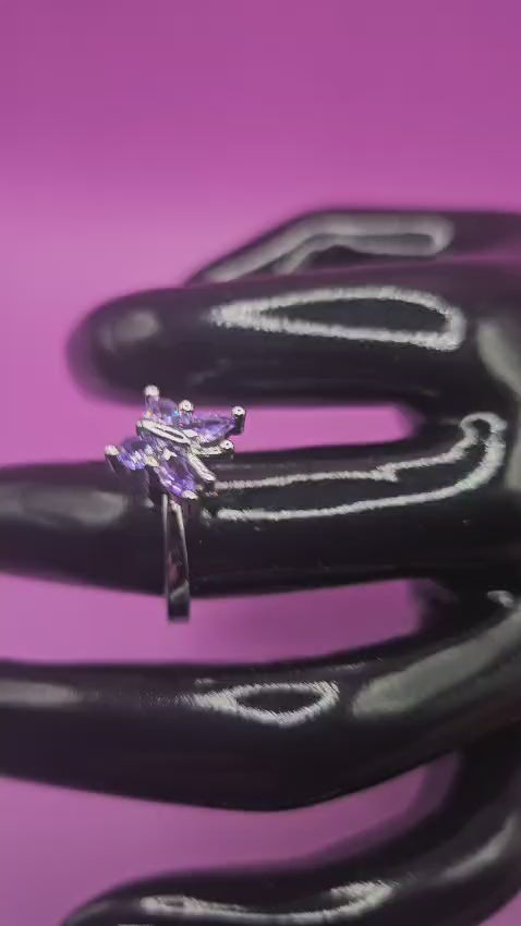 Spinning butterfly ring